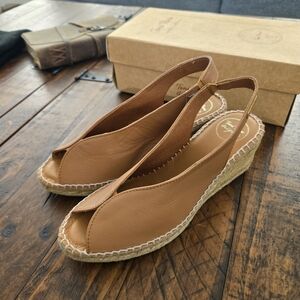 Toni Pons Laila Leather Slingback Peep Toe Platform Wedge Sandal. Tan. Size US 8